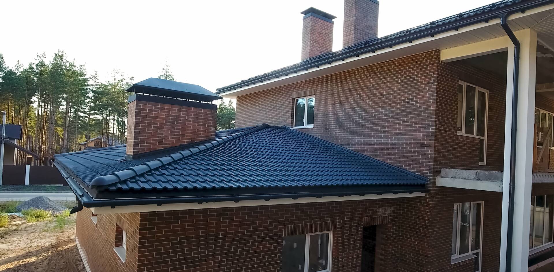 Earhart Roofing Company Inc
